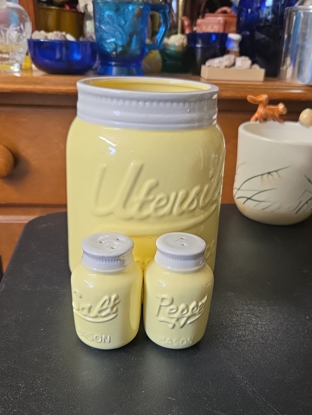 COMFIFY Utensil Holder & Salt Pepper Shakers
